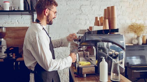 Cuánto consume una cafetera profesional