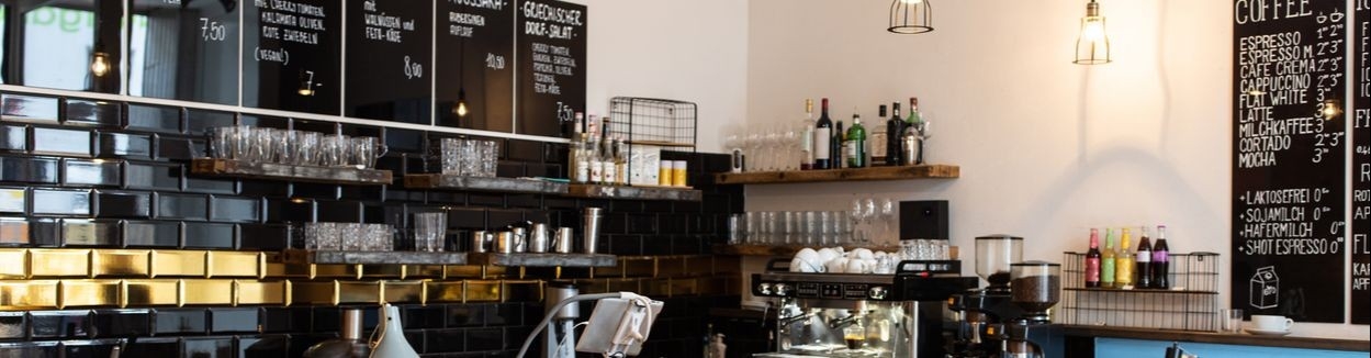 cuanto gasta de luz una cafeteria