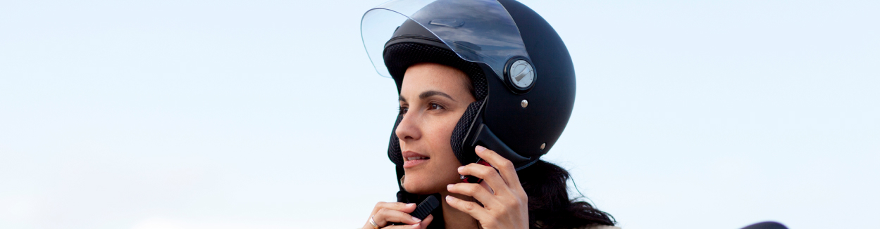 ¿En qué consiste la nueva normativa para cascos de moto? 