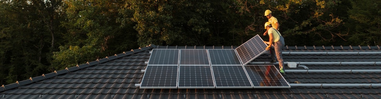Orientación e inclinación de las placas solares: guía completa  