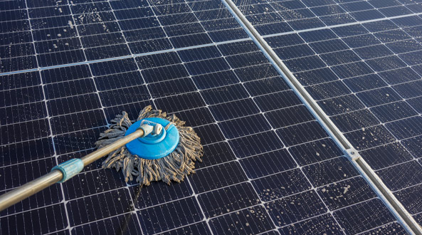 Cómo limpiar placas solares